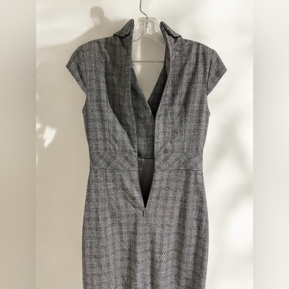 🔮LE CHATEAU DRESS🔮 - Picture 2 of 9